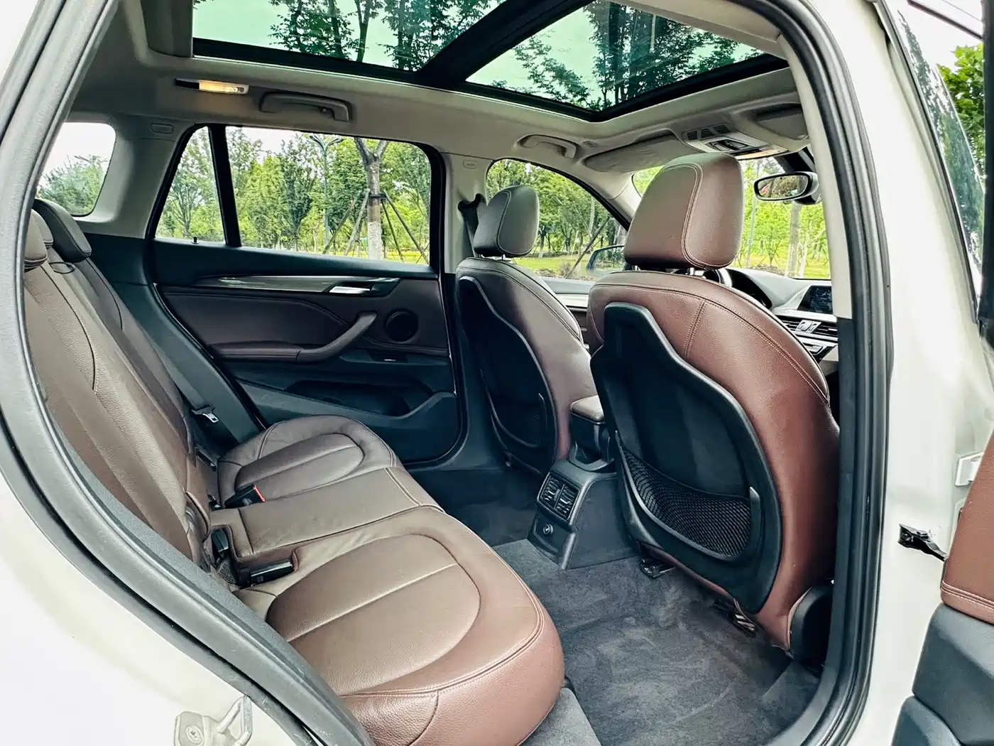 BMW X1 2018 xDrive20Li Premium Model фото 14