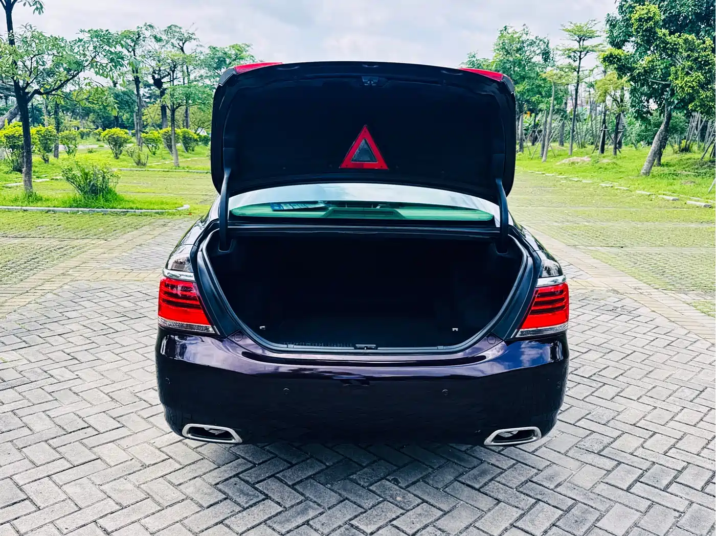 Toyota Crown 2012 2.5L Royal Leather Edition фото 19