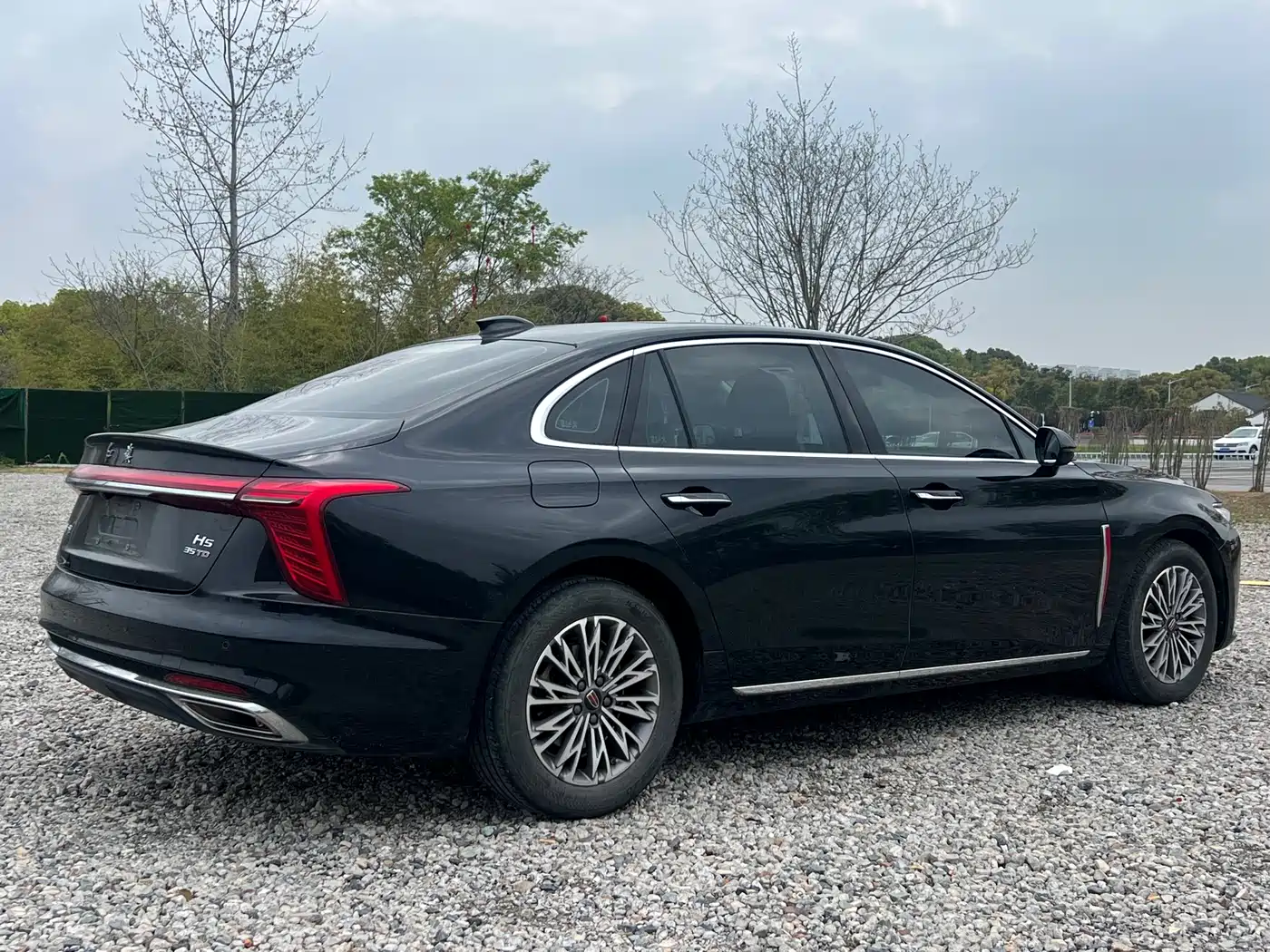 Hongqi H5 2023 1.5T DCT Smart Connect Joy Edition фото 10