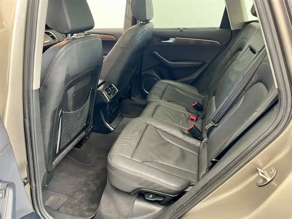 Audi Q5 2012 2.0TFSI Luxury фото 7