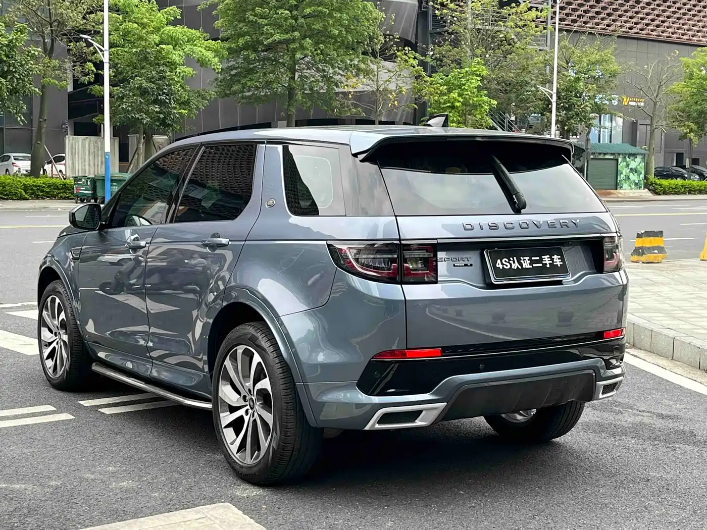 LAND ROVER DISCOVER SPORTS