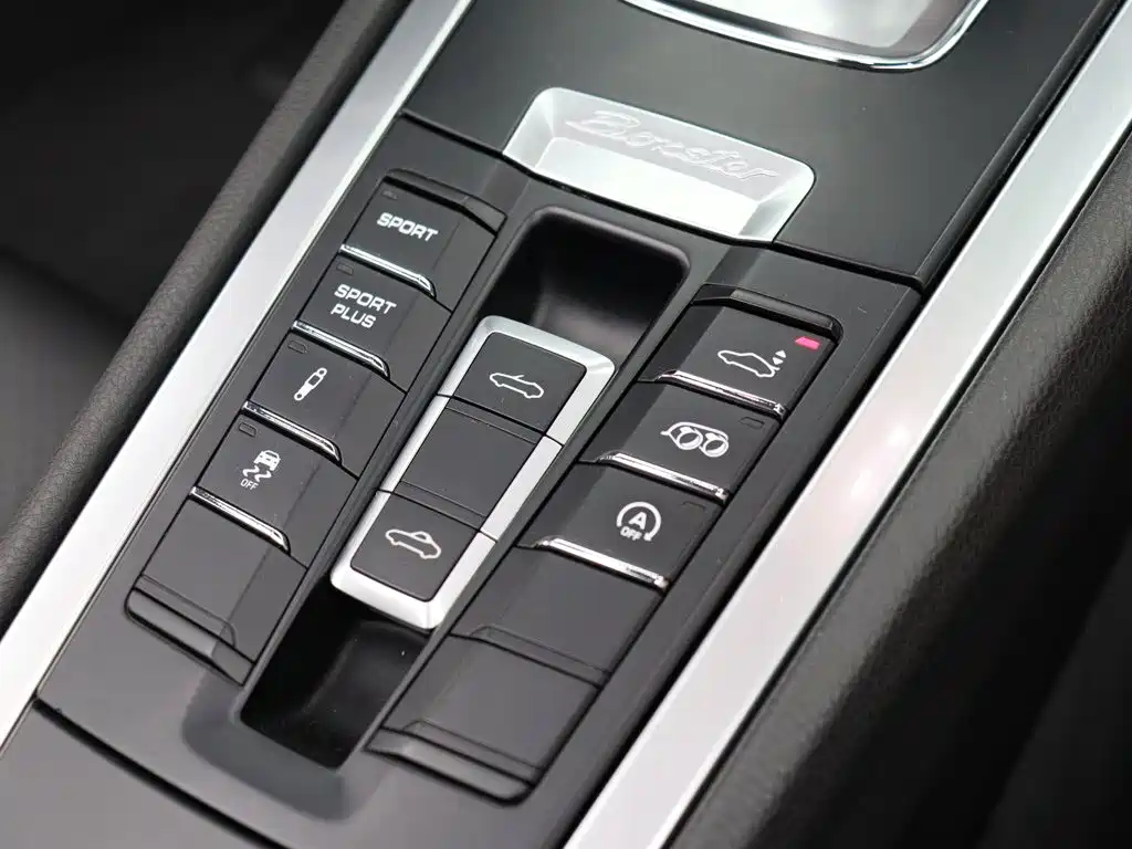 Porsche Boxster 2015 2015 Boxster Style Edition 2.7L
