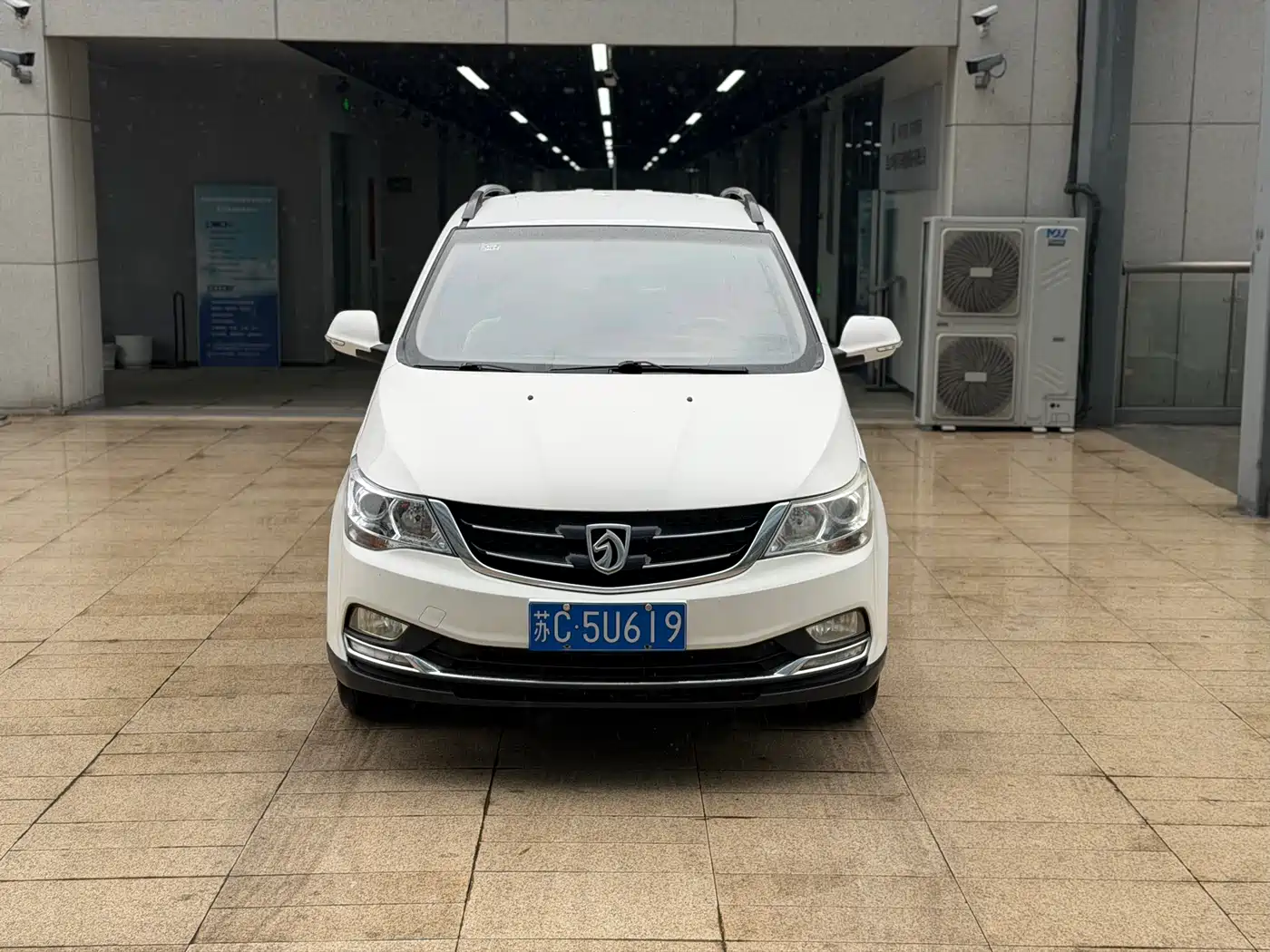 Фото 2 - Baojun 730