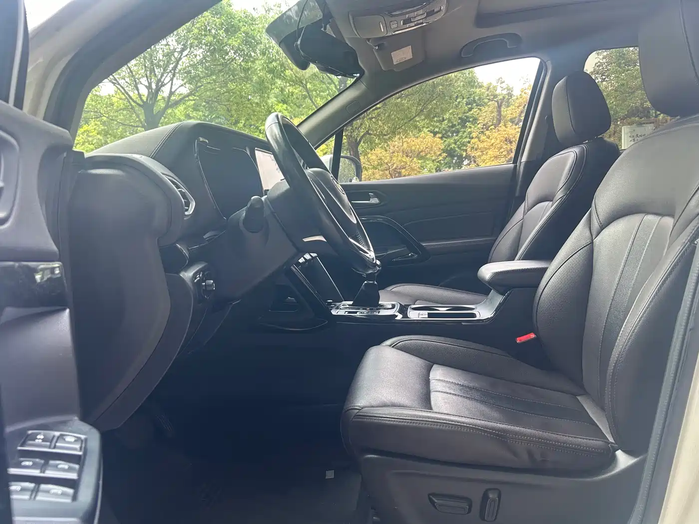 GAC Trumpchi Trumpchi GS4 2018 235T Auto 2WD Supreme Edition фото 13