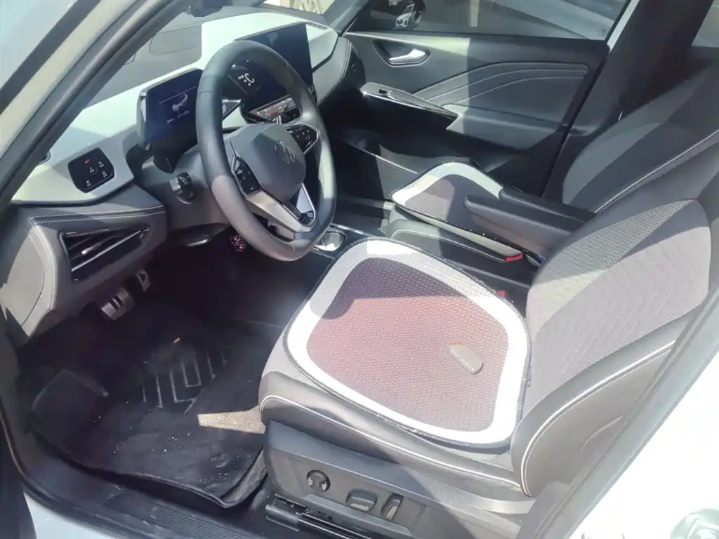 Volkswagen ID.3 2024 Outstanding Edition фото 11