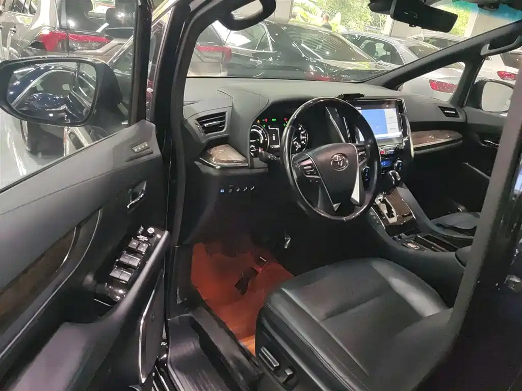 Toyota Vellfire 2021 Crown Hybrid 2.5L HV Premium Edition фото 16