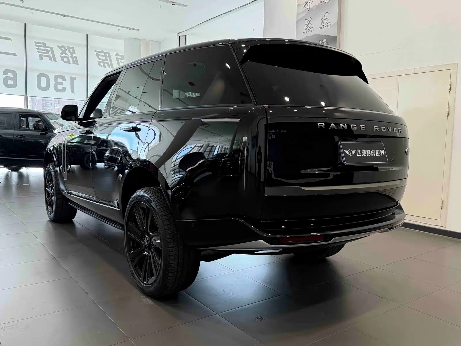 Фото 21 - Land Rover Range Rover