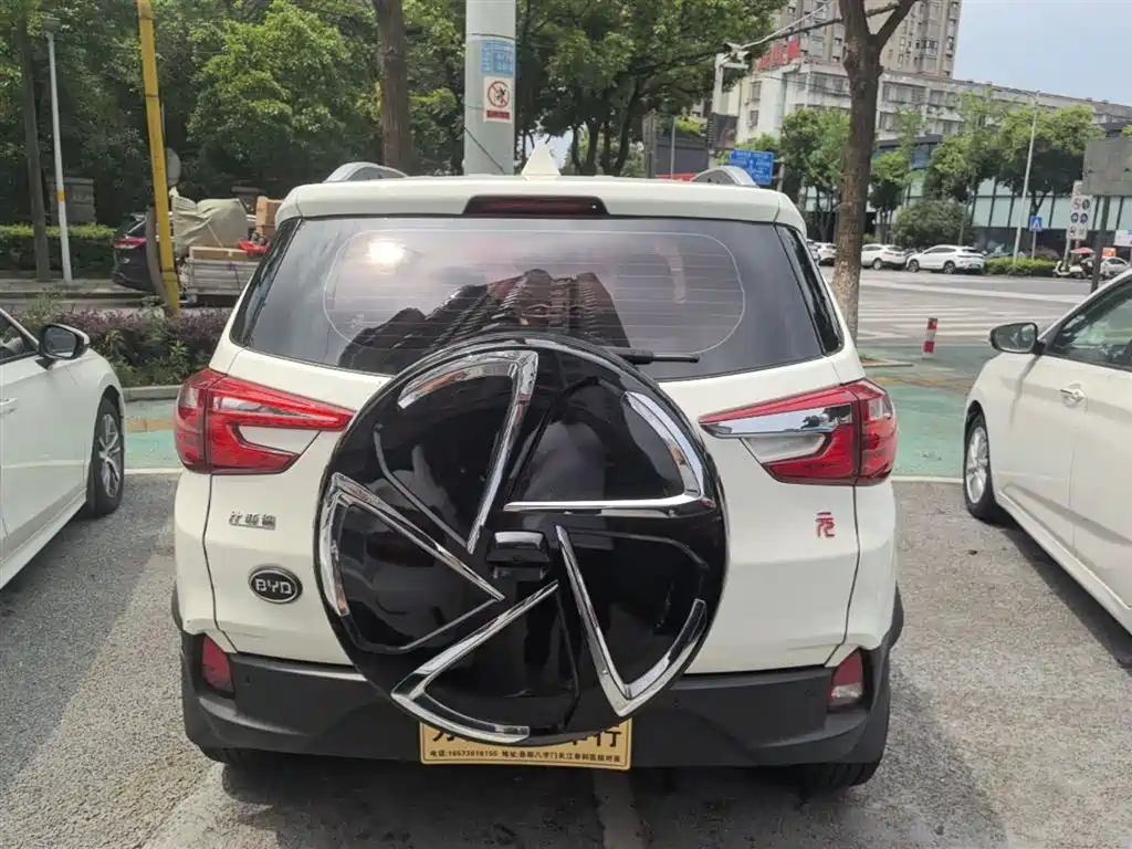BYD Yuan 2016 1.5TID Automatic Luxury фото 6