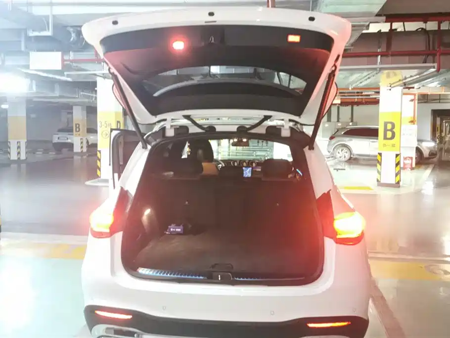 Mercedes-Benz GLC 2023 GLC 260 L 4MATIC Sport 5-seater фото 4