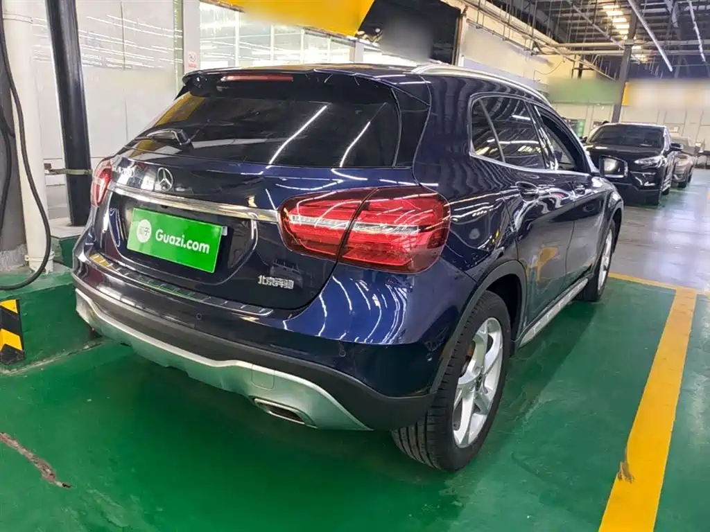 Mercedes-Benz GLA 2017 GLA 200 Dynamic фото 7