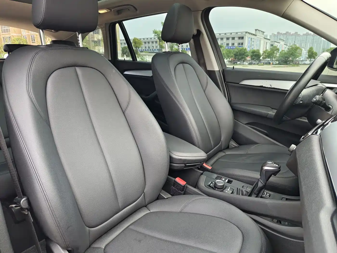 BMW X1 2016 sDrive18Li Fashion Model фото 18