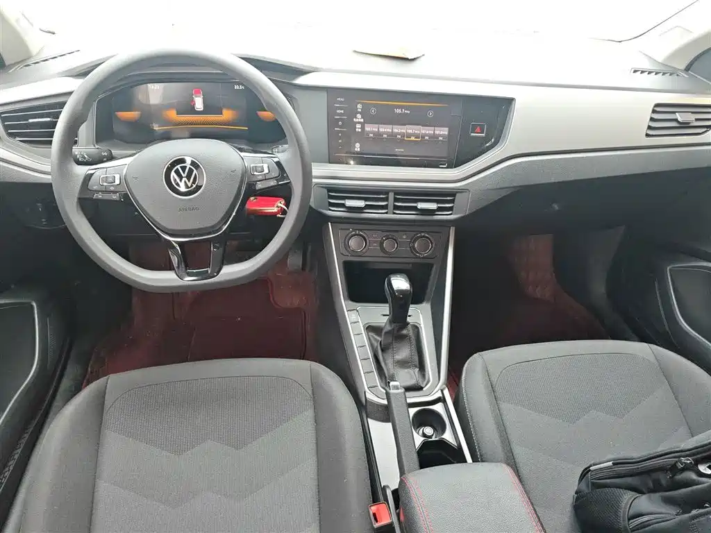 Volkswagen Polo 2023 Facelift Plus 1.5L Auto Joyful Living Edition фото 10