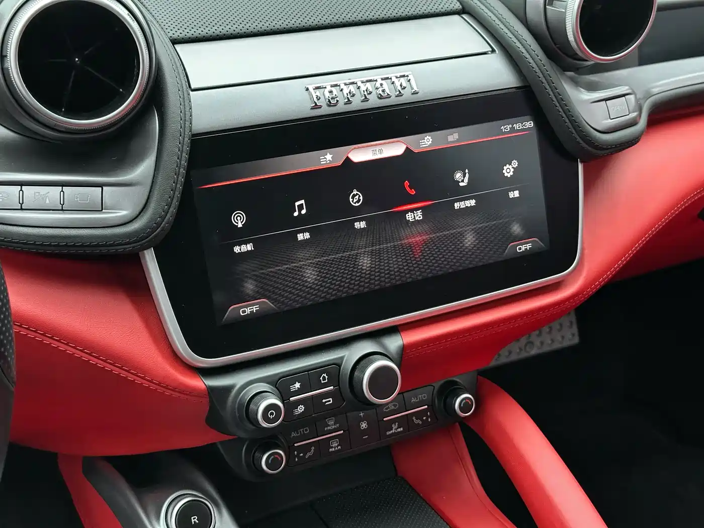 Ferrari GTC4Lusso 2019 2017 3.9T V8