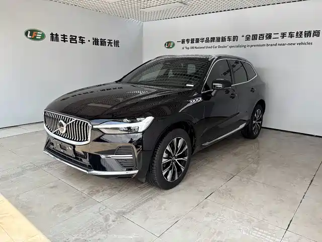 Volvo XC60 2024 B5 AWD Zhiyuan Luxury Edition — фото 1