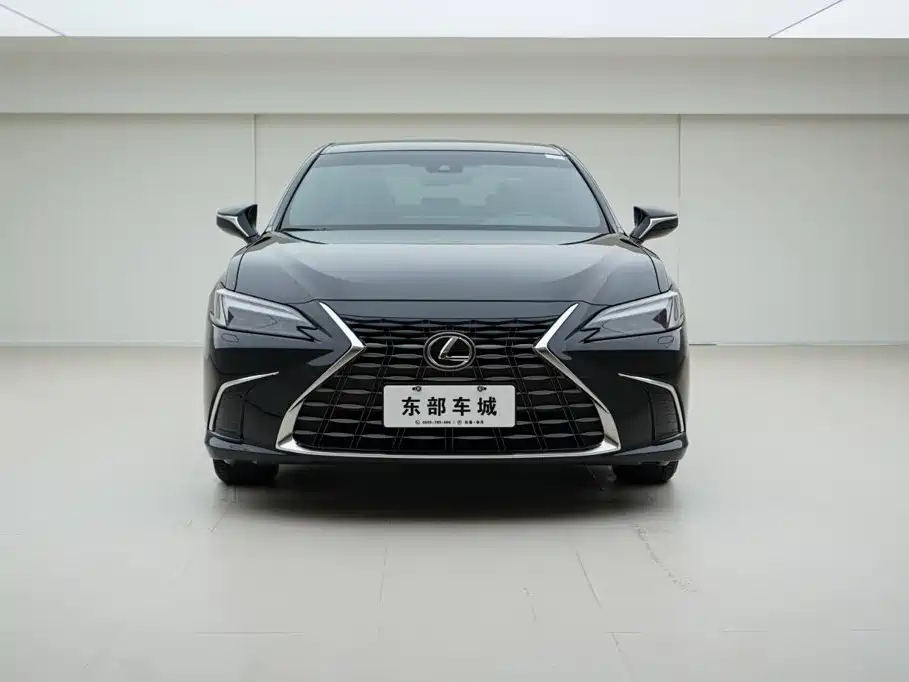 Lexus ES 2025 2025 200 Ultimate Edition