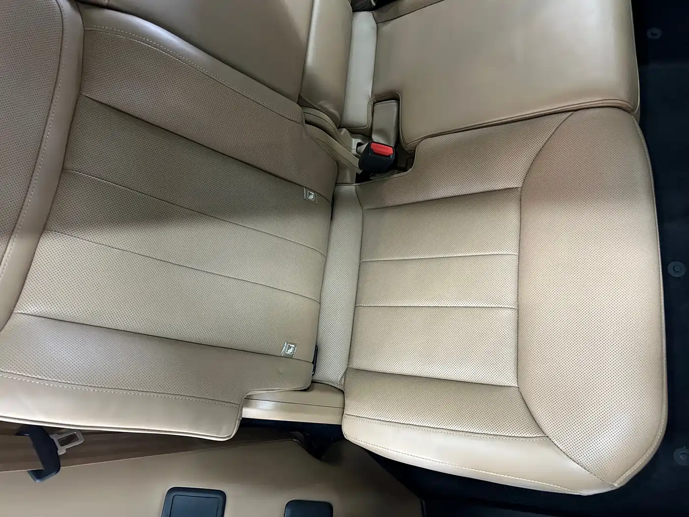Land Rover Range Rover 2024 3.0 L6 400PS Golden Age Extended 7-Seater фото 23
