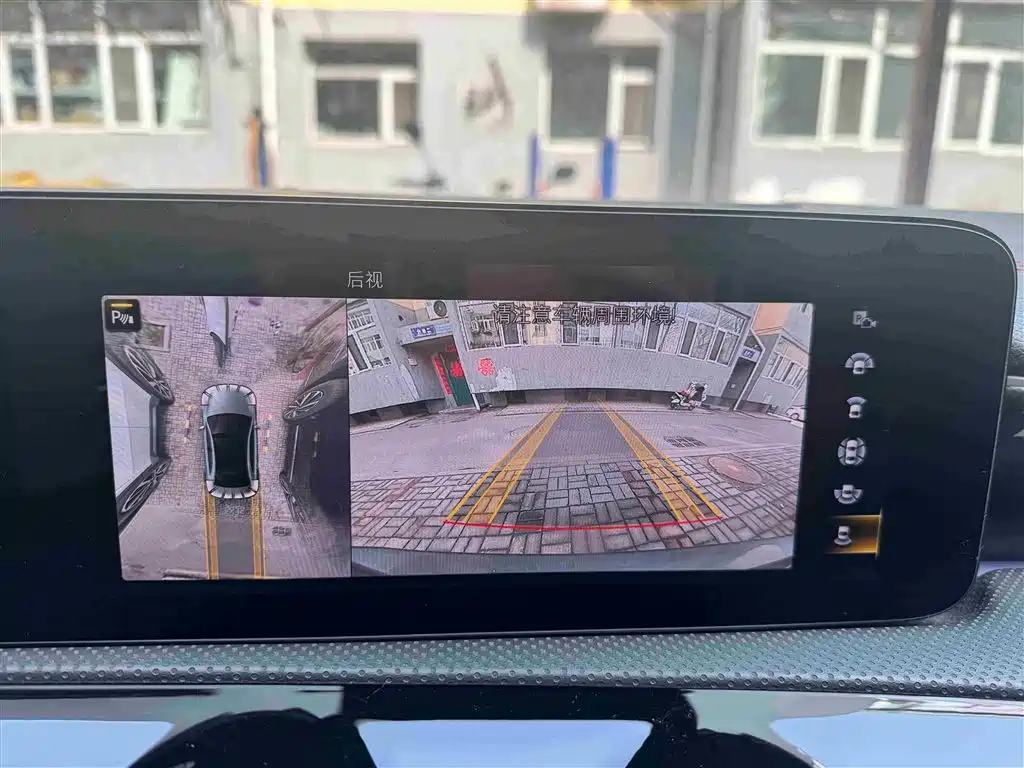 Mercedes-Benz A-Class AMG 2020 AMG A 35 L 4MATIC фото 27
