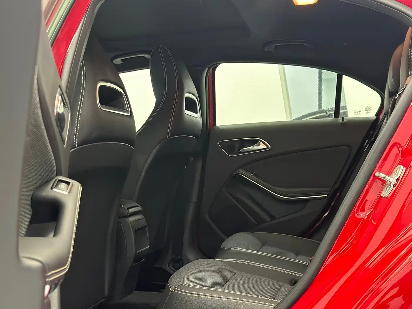 Mercedes-Benz A-Class (Import) 2016 A 180 фото 8