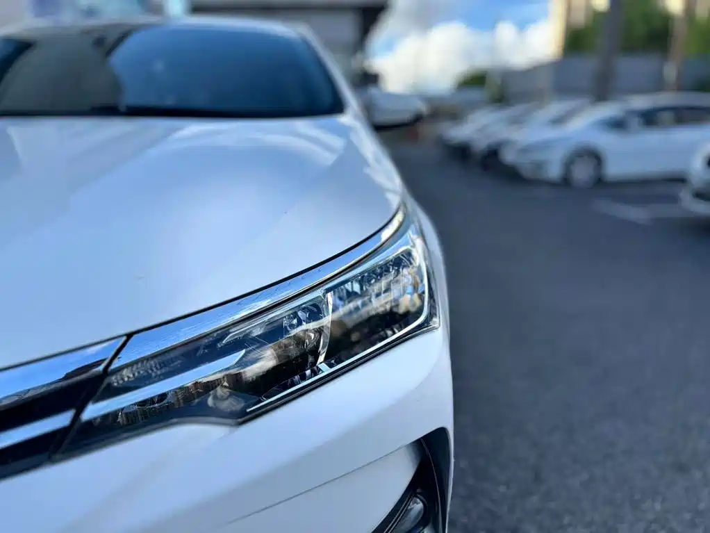 Фото 5 - Toyota Corolla