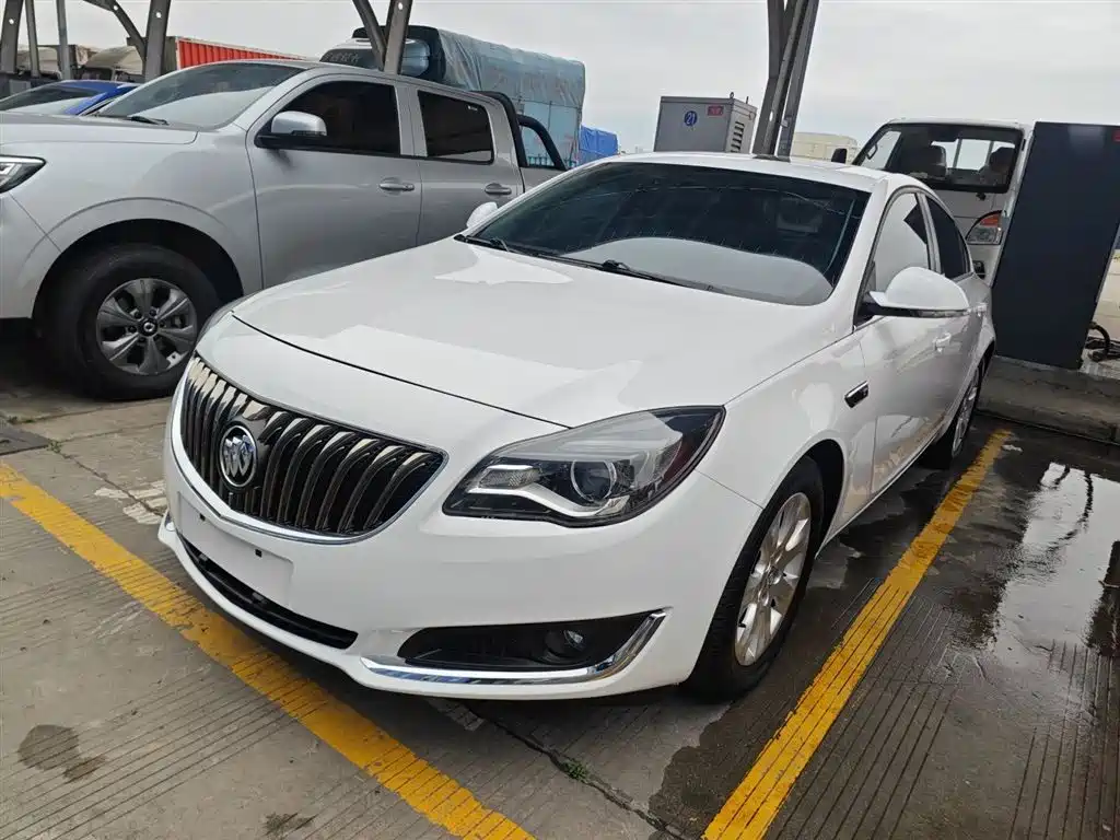 Buick Regal 2015 1.6T Leading Tech Edition