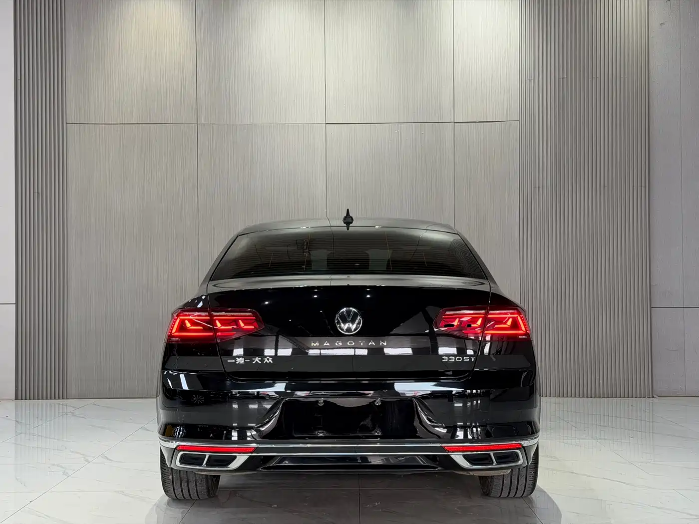 Volkswagen Magotan 2023 Model 2 Million Commemorative Edition 330TSI DSG Luxury фото 6