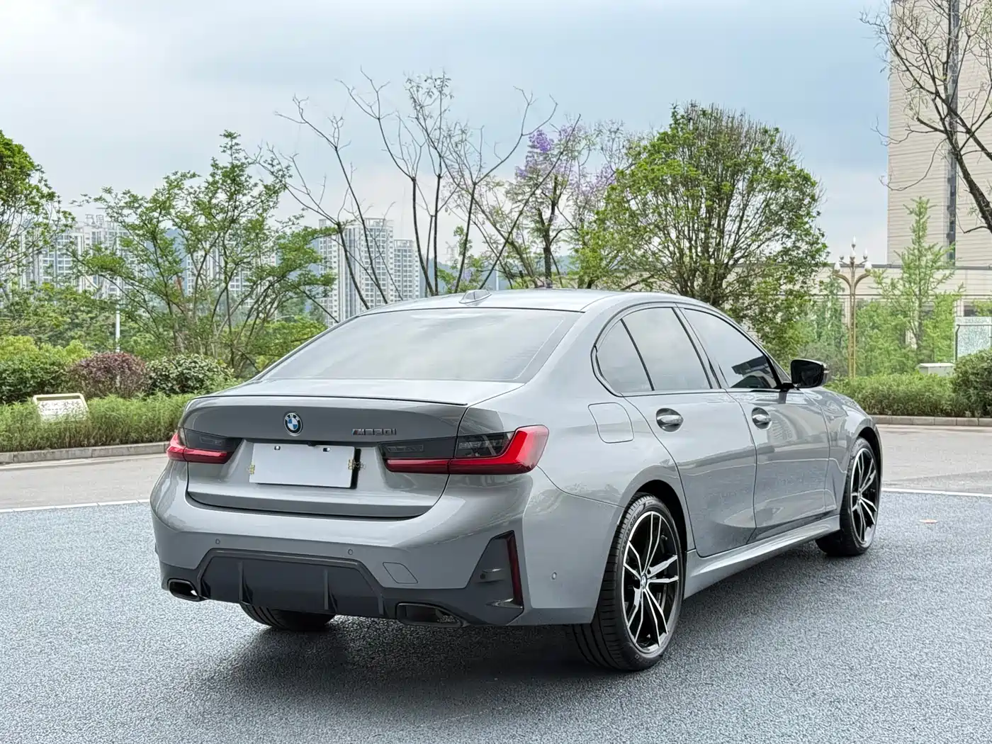 BMW 3 Series 2023 325i M Sport Black Night Package фото 10