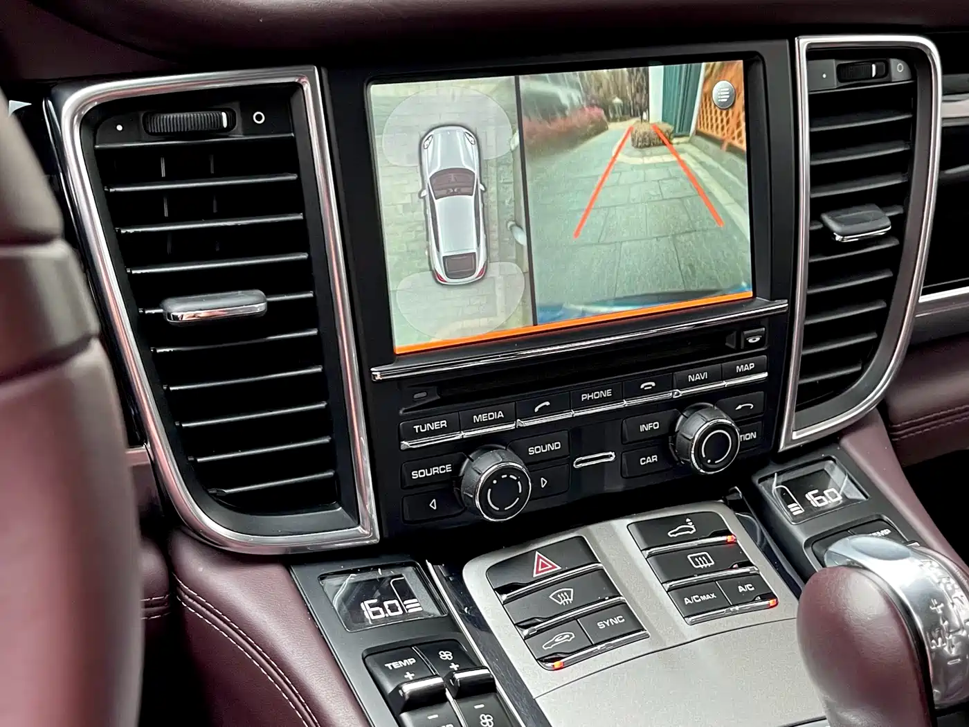 Porsche Panamera 2014 Panamera 3.0T фото 16