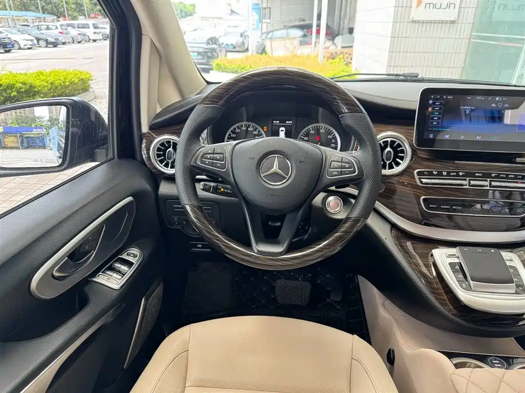 Mercedes-Benz Vito 2018 2.0T Elite Edition 7-seater China VI фото 7