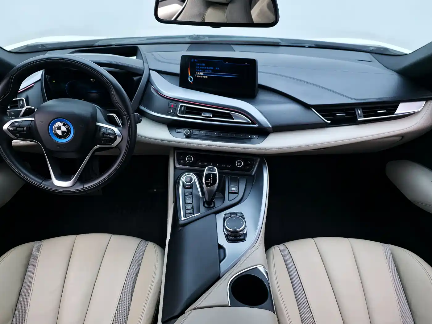 BMW i8 2014 Standard фото 27