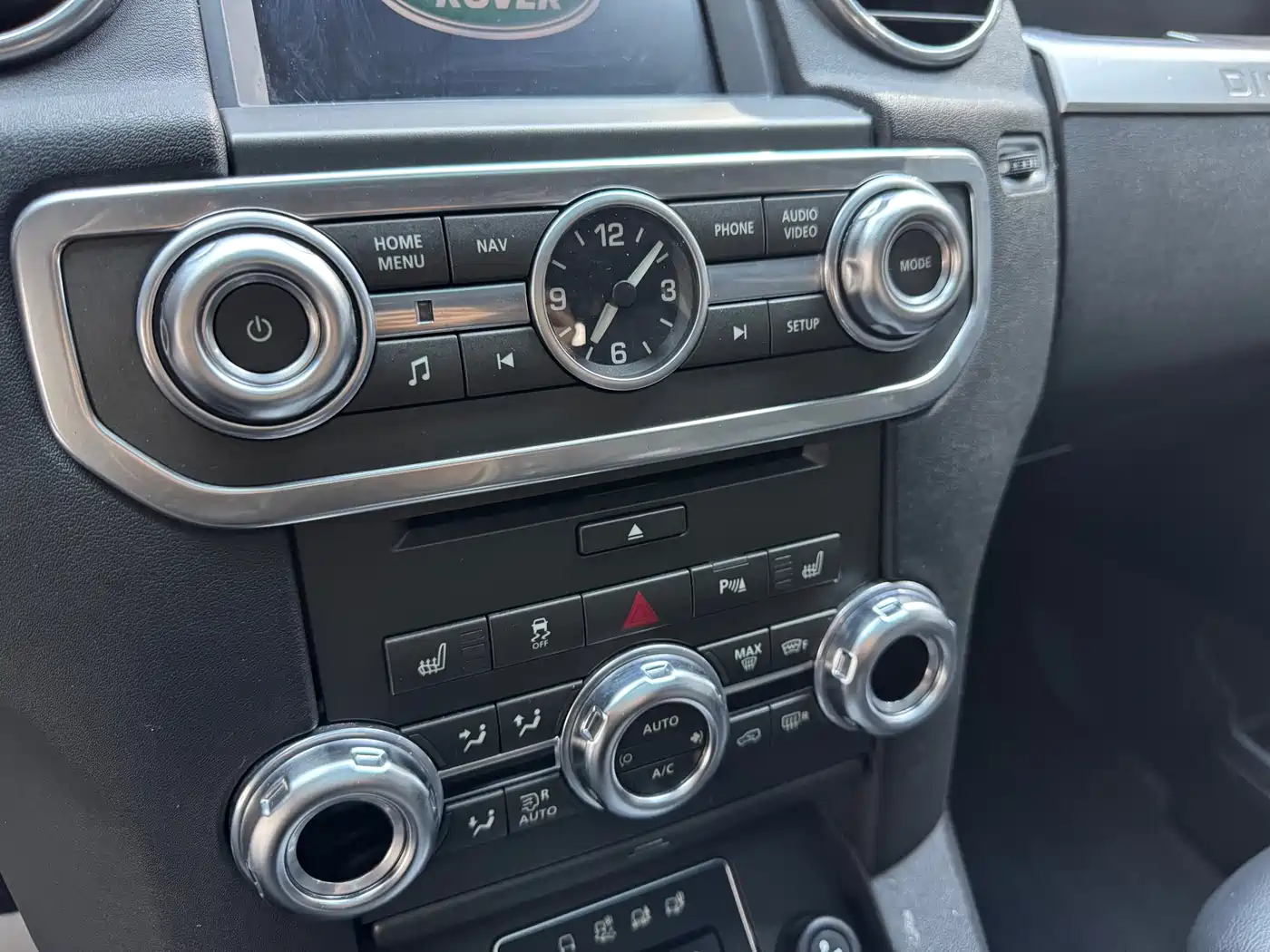 Land Rover Discovery 2016 3.0 SC V6 HSE фото 10