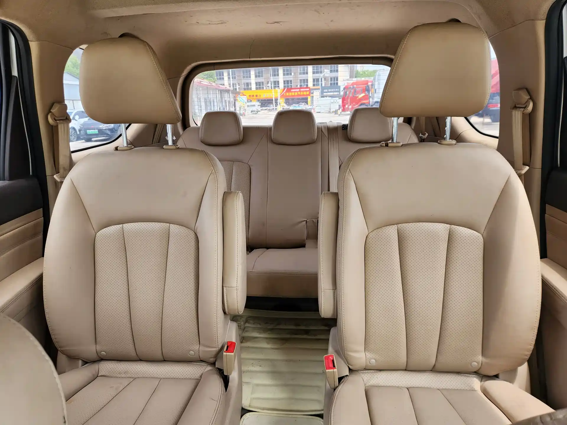 Photo 12 - Baojun 730