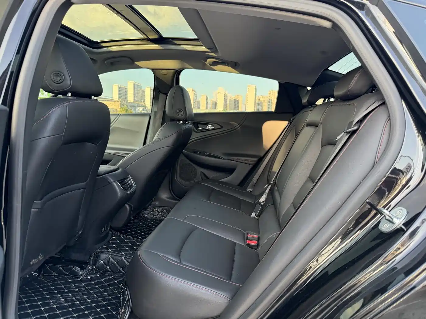 Фото 7 - Chevrolet Malibu XL