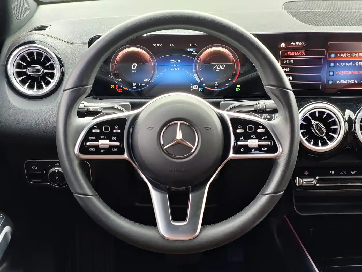 Mercedes-Benz GLB 2023 GLB 220 Dynamic фото 23