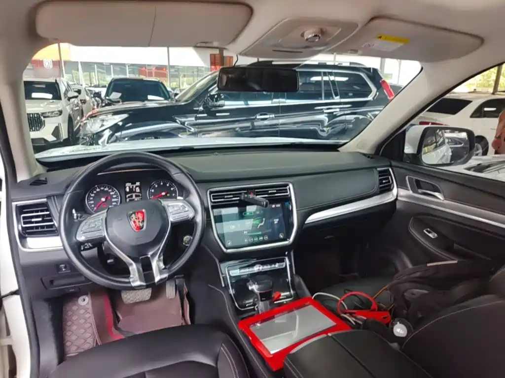 Roewe RX8 2023 2019 30T 2WD Flagship Edition