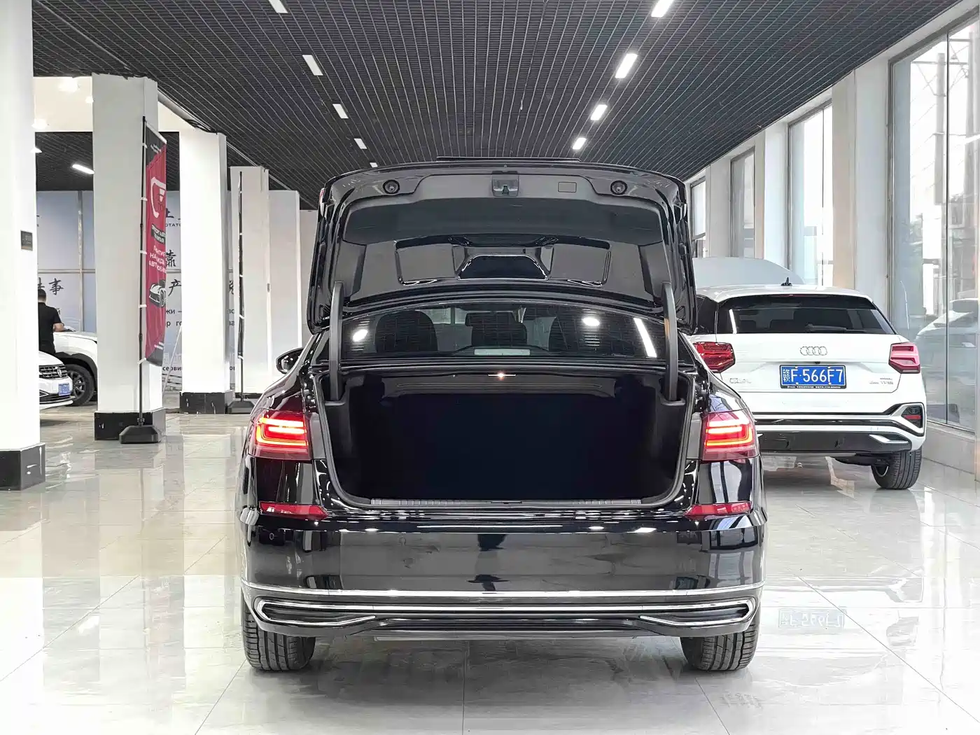 Volkswagen Passat 2023 280TSI Business Edition фото 17