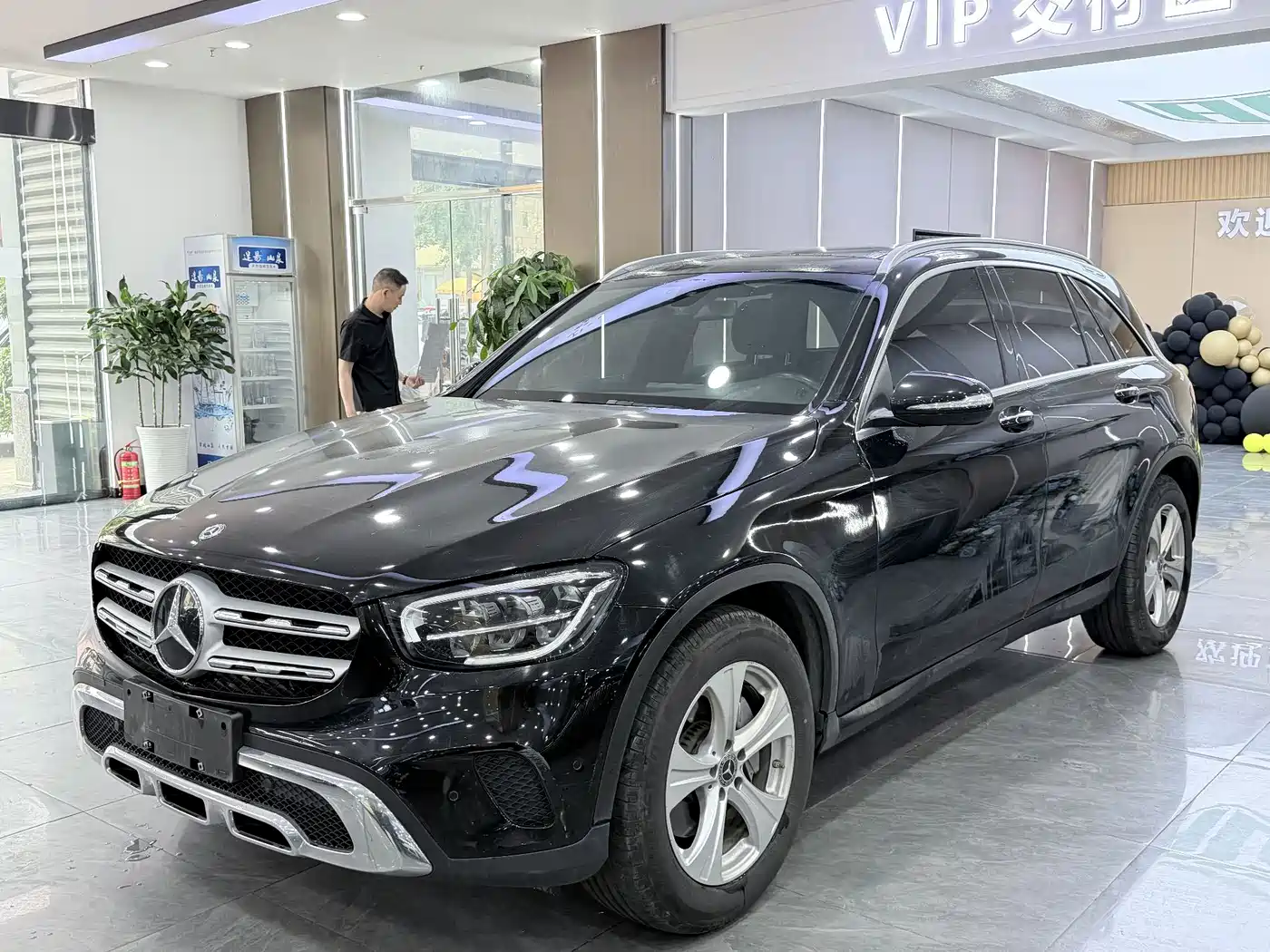 Фото 1 - Mercedes-Benz GLC