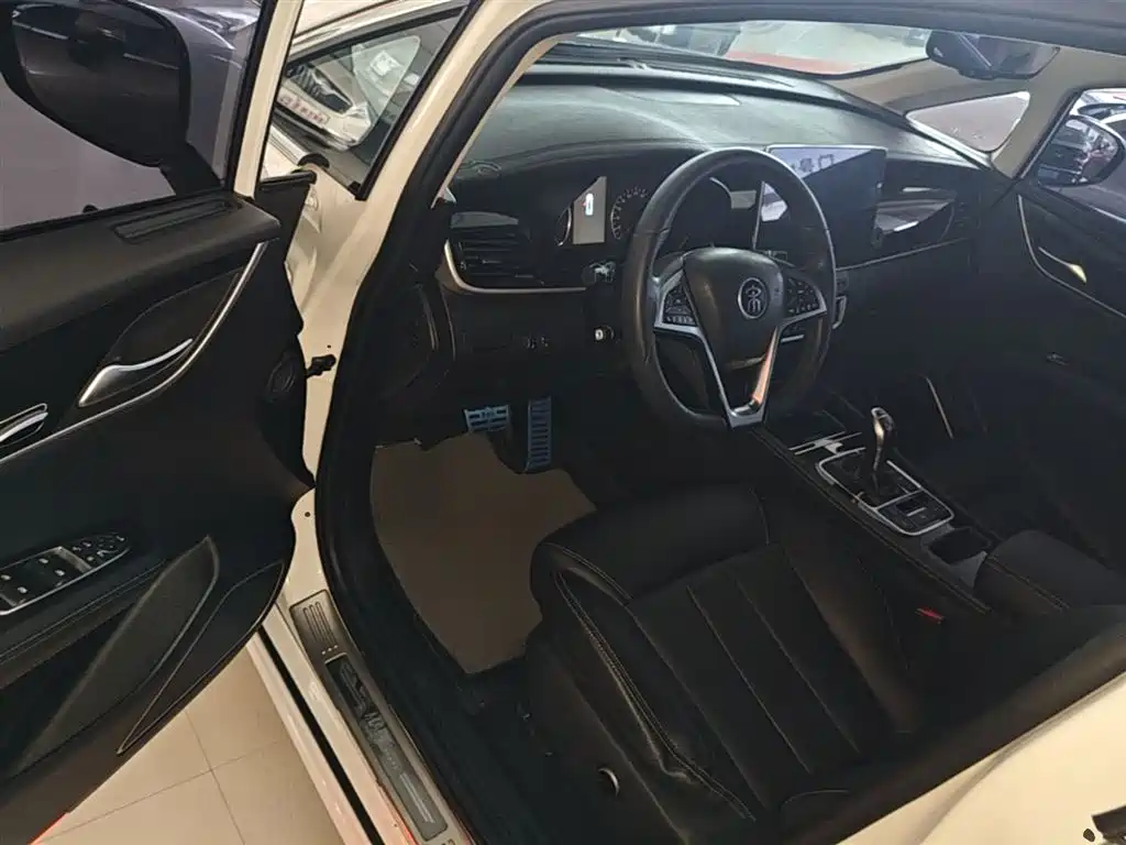 BYD Song MAX 2019 1.5T Auto Smart Connect Dynamic 7-seater China V фото 16