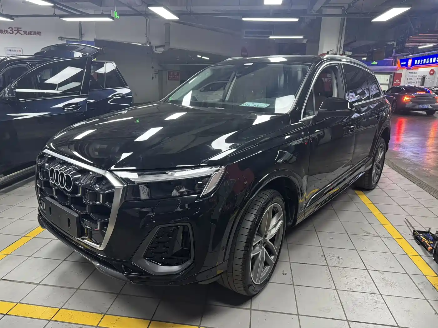 Audi Q7 2024 45 TFSI quattro S line Sport