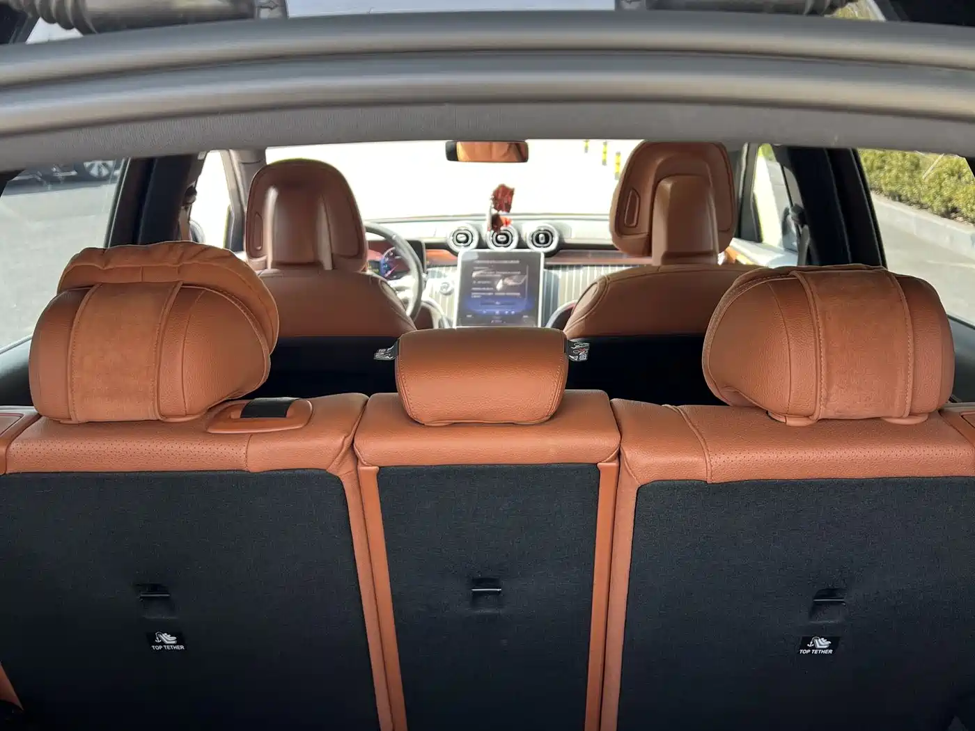 Mercedes-Benz GLC 2023 GLC 300 L 4MATIC Dynamic 7-Seater фото 13