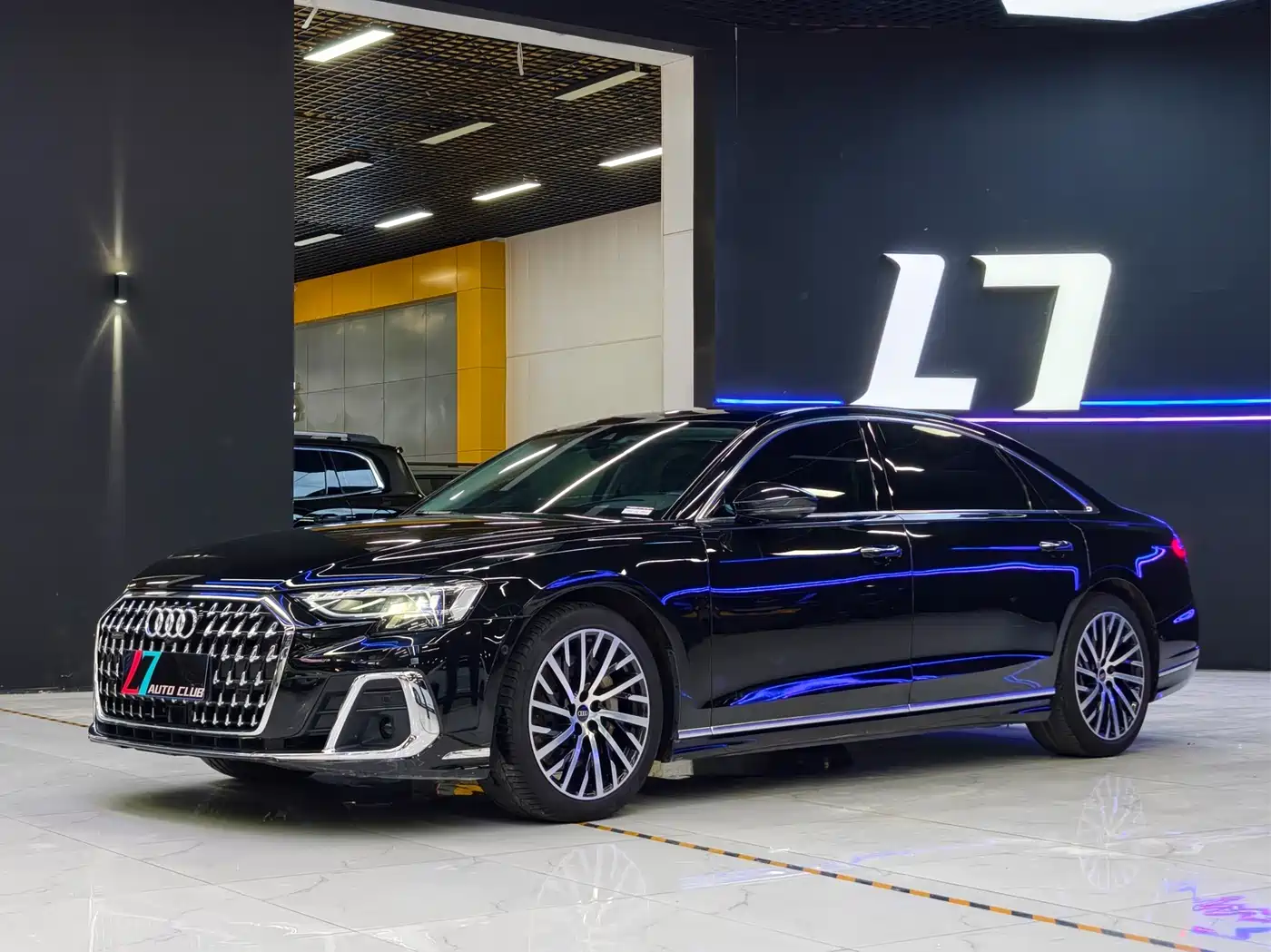 Audi A8 2023 A8L 55 TFSI quattro Flagship фото 4
