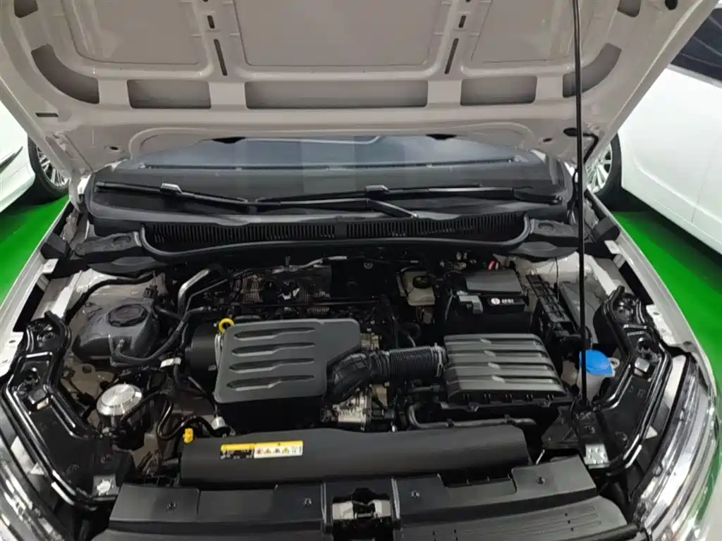 Volkswagen Lavida 2025 New Edge 1.5L Outstanding New Ease фото 20