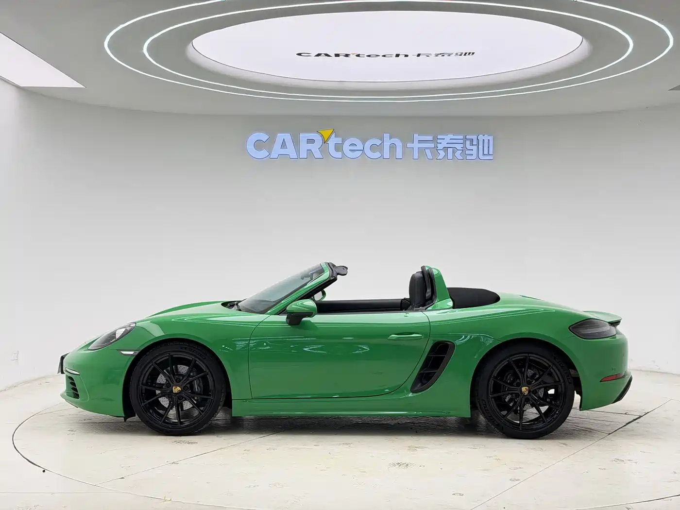 Porsche 718 2023 Boxster Style Edition 2.0T фото 6