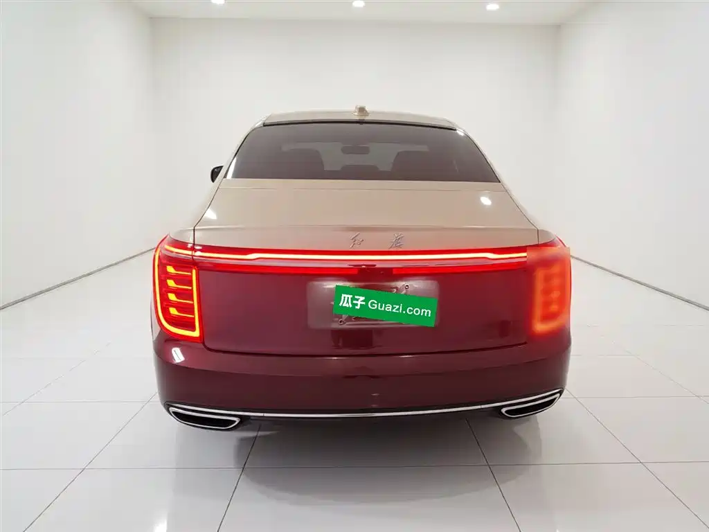 Hongqi H9 2022 2.0T Smart Connect Flag Smooth Edition фото 4