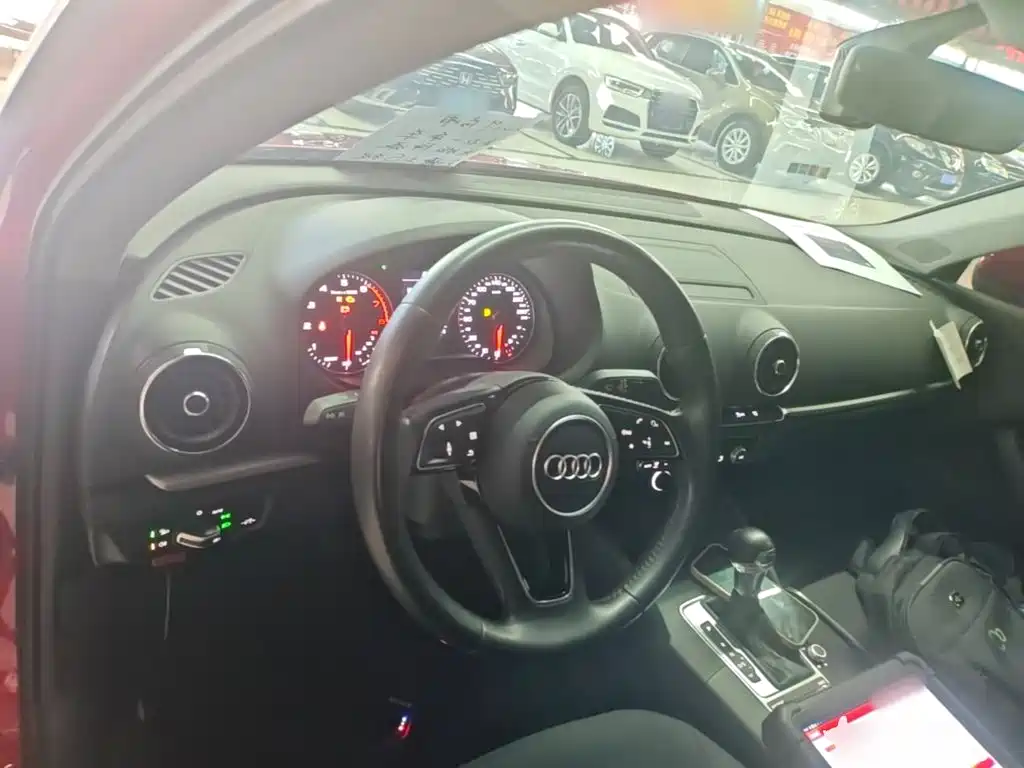 Фото 10 - Audi A3
