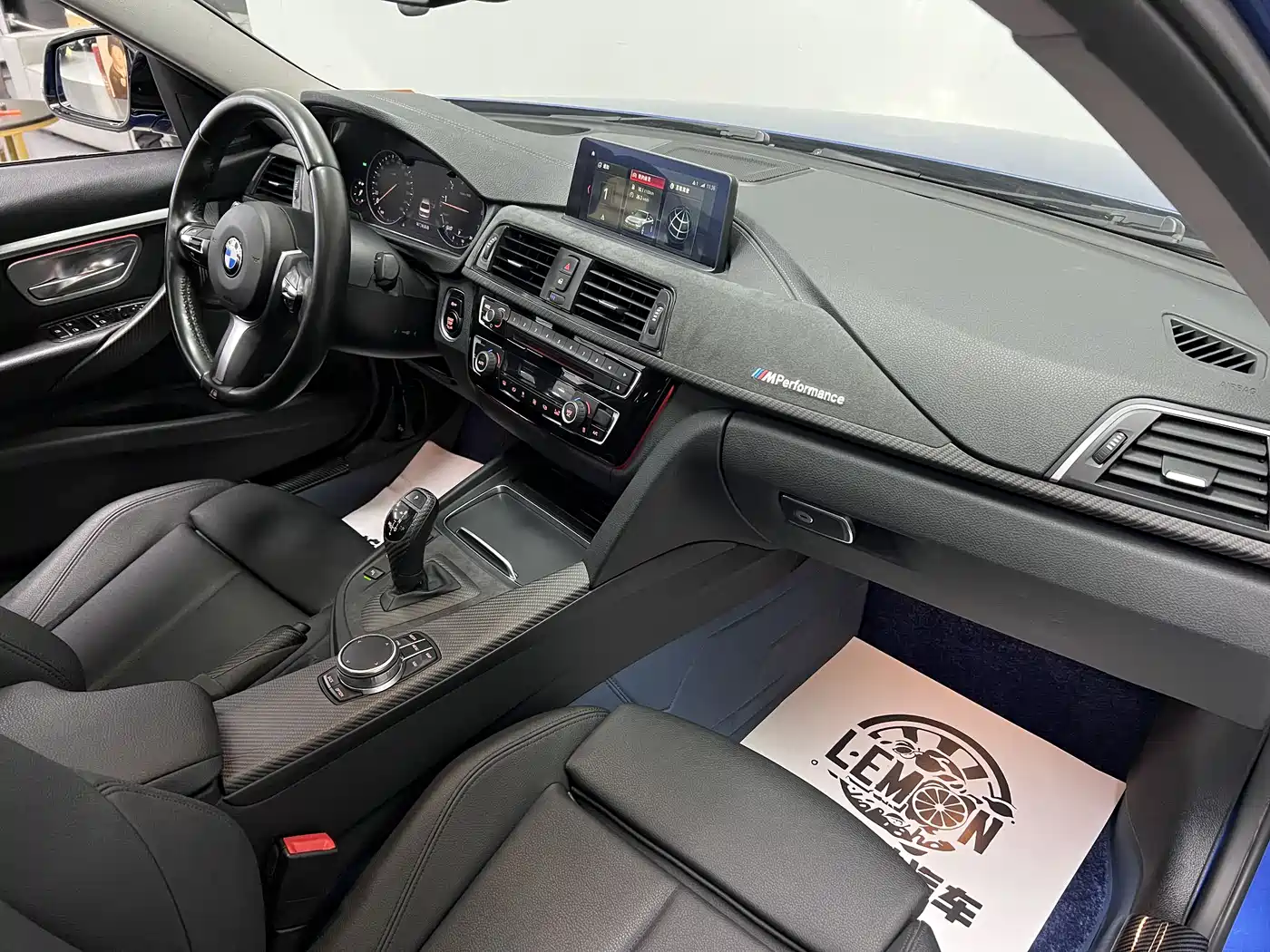 BMW 3 Series 2018 320Li M Sport Black Night Edition фото 25