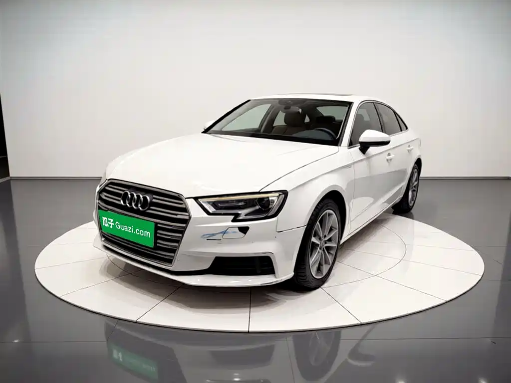 Audi A3 2018 30th Anniversary Sportback 35 TFSI Progressive