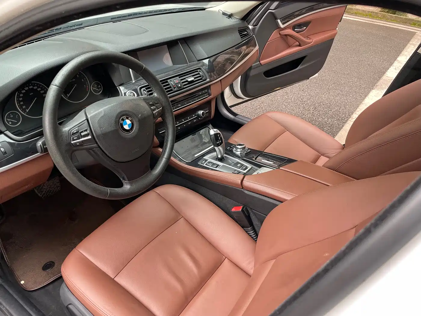 BMW 5 Series 2014 520Li Elegance фото 11