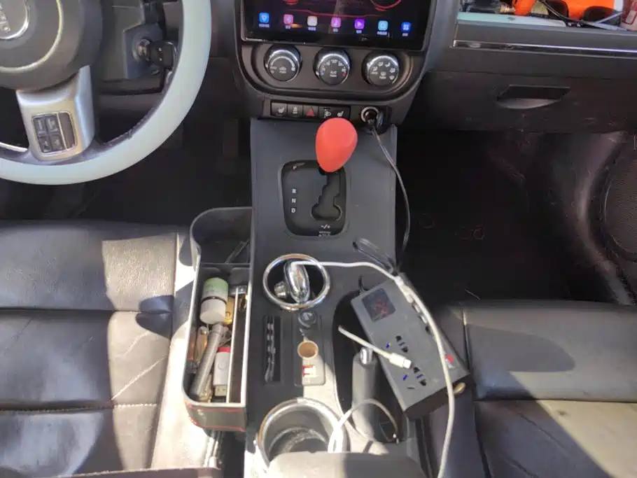 Photo 15 - Jeep Compass (Import)