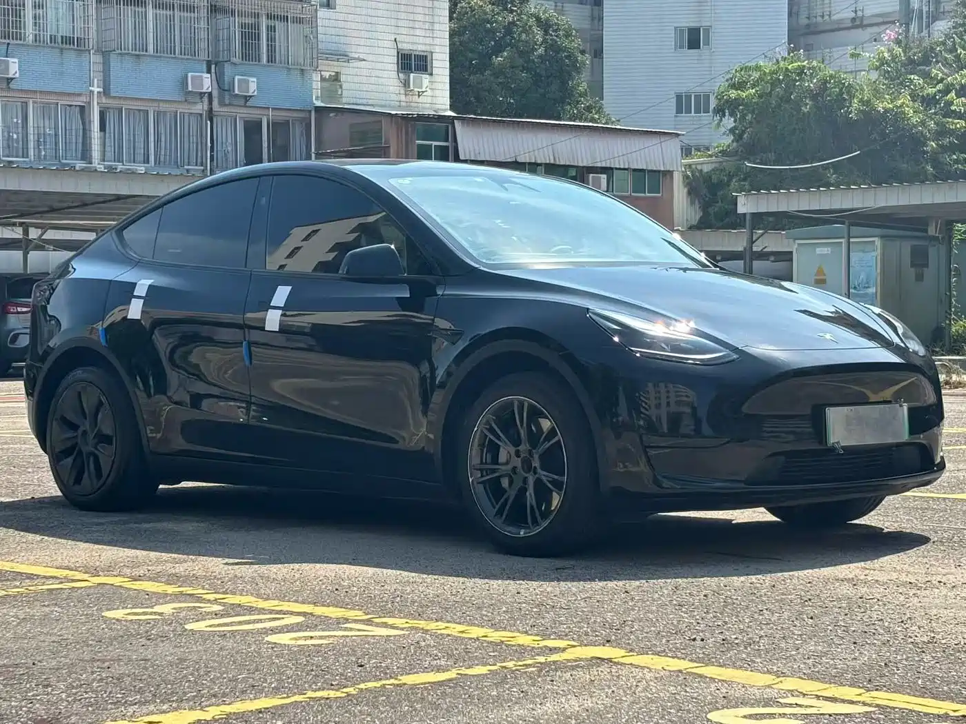 Фото 3 - Tesla Model Y