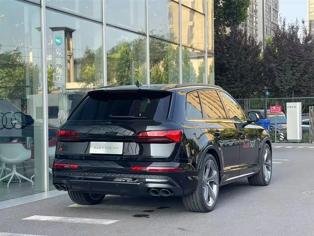 2026 Audi SQ7